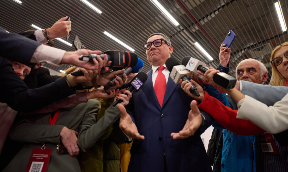 DOCUMENT Ponta acuză că fiica sa a fost lăsată în Dubai. „Țoiu mi-a dat fata jos”. Prima reacție MAE