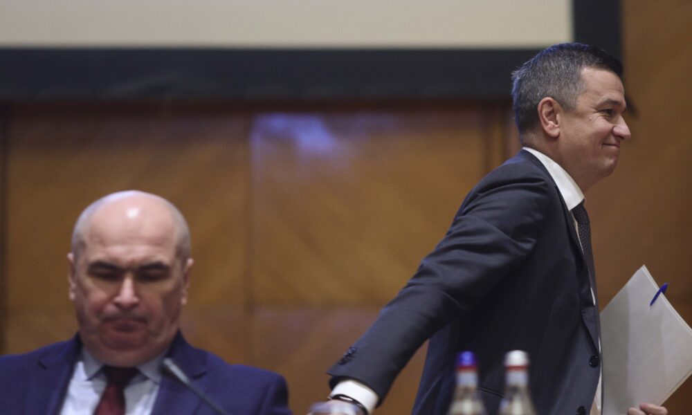 LIVE TEXT Plafonarea benzinei aruncă în aer coaliția. OUG va fi adoptată joi. Sindicaliștii i-au întors spatele lui Bolojan, dar s-au dus la Grindeanu