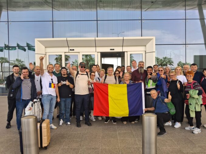 183 de români din Qatar se întorc astăzi în țară cu un zbor charter Riad-București