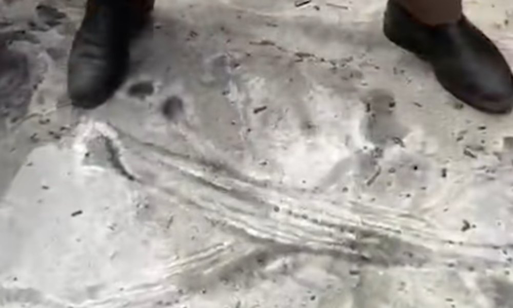 VIDEO Plouă negru peste Teheran