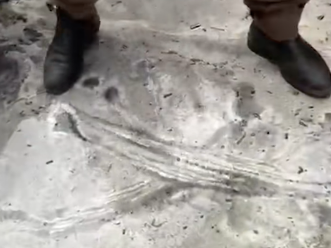 VIDEO Plouă negru peste Teheran