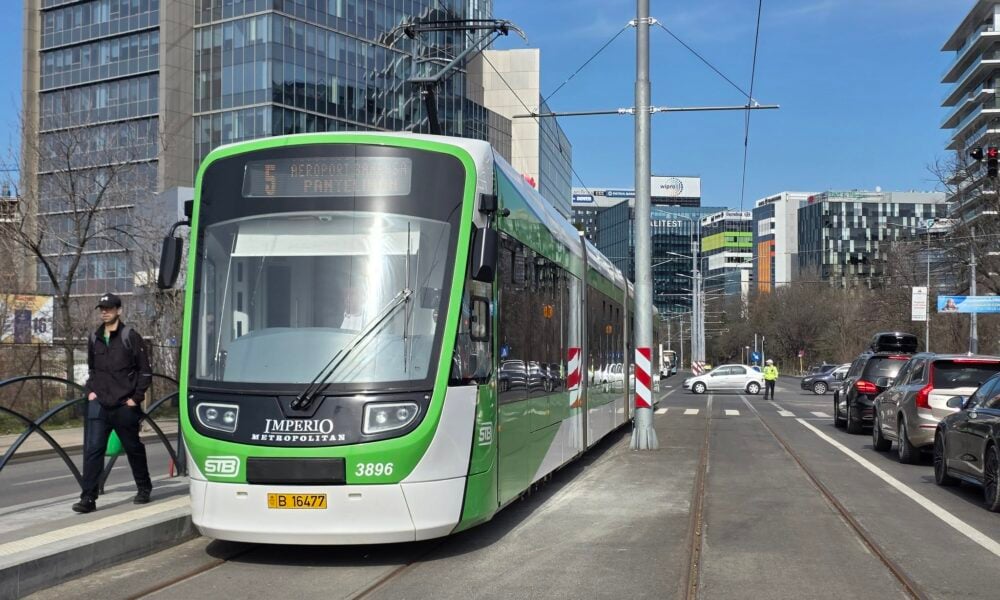 Tramvaiul corporatiștilor a revenit pe șine. Linia 5, redeschisă circulației