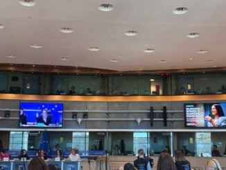 România a trimis la Bruxelles, să vorbească despre drepturile femeilor, o senatoare PACE care nu a votat inițiativa „România fără violență domestică”