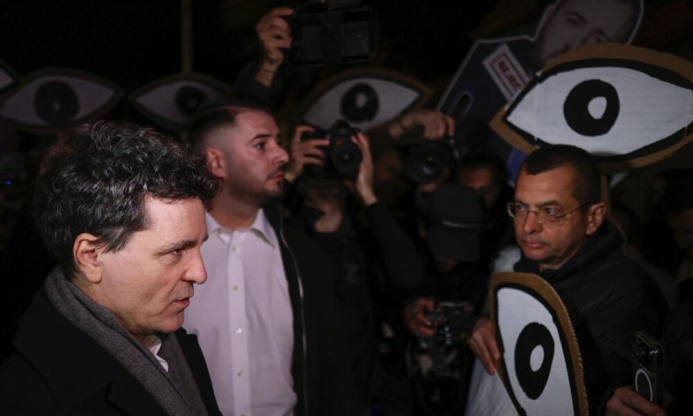 Declic la poarta Cotrocenilor