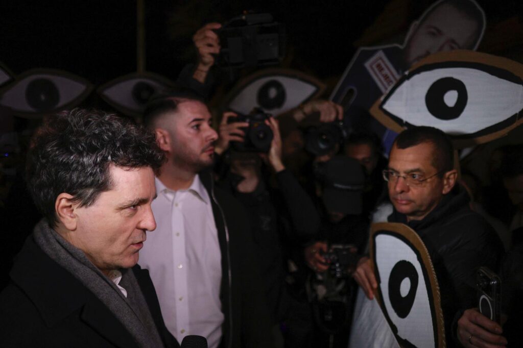 Declic la poarta Cotrocenilor