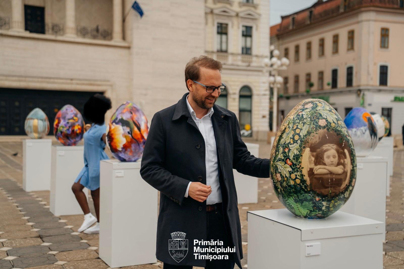 Ouă, ghirlande și iepurași de 300.000 de euro. Brăila și Timișoara au aruncat cu bani publici pentru târguri de Paște și Florii