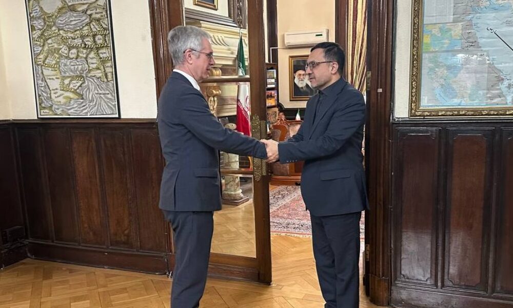 Vizită surpriză la Ambasada Iranului la București