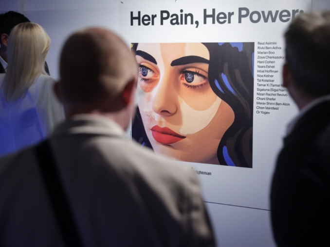 Scandal cu Art Safari. Peste 400 de artiști acuză instituția de propagandă politică