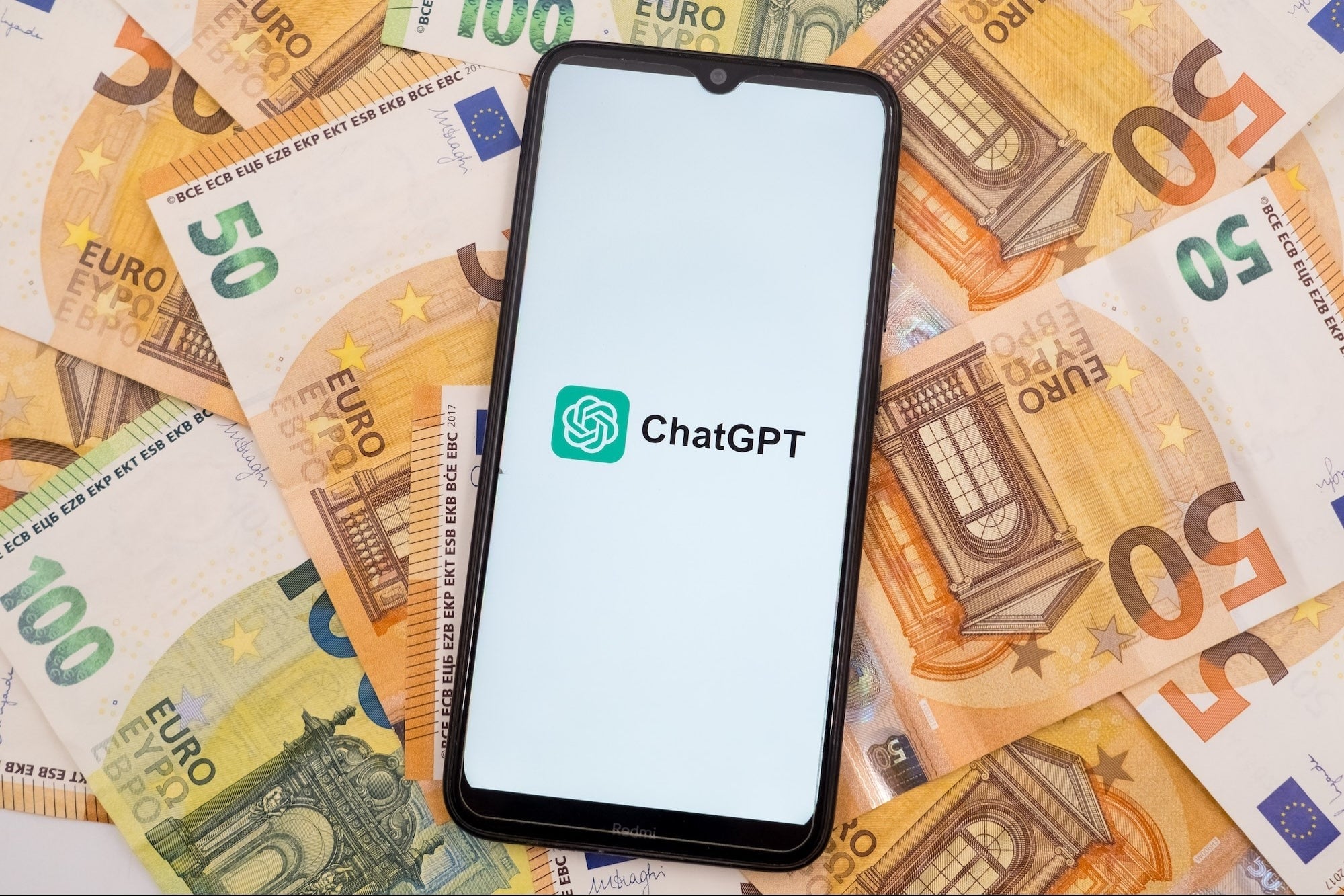 Secretele celor care câștigă mii de euro cu ChatGPT