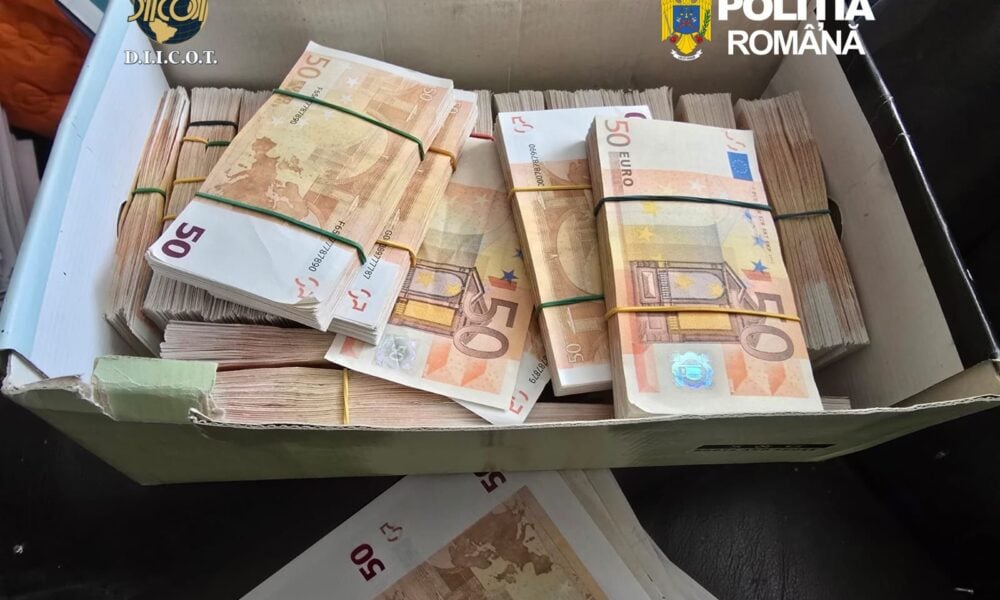 „Fabrică de bani falși” descoperită de polițiști