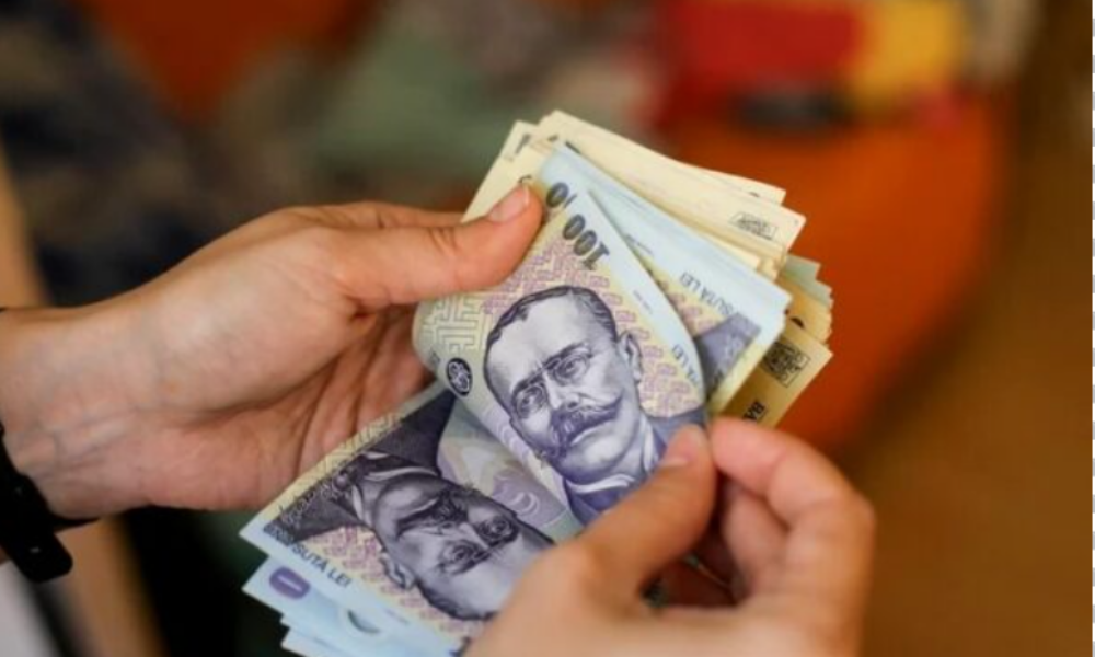 Salariul minim crește. Angajații iau mai puțin decât statul. Calcule