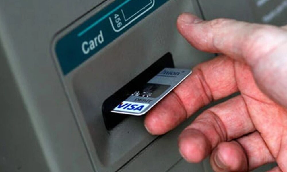 Ai cont la bancă? Noile comisioane intră în vigoare în câteva săptămâni