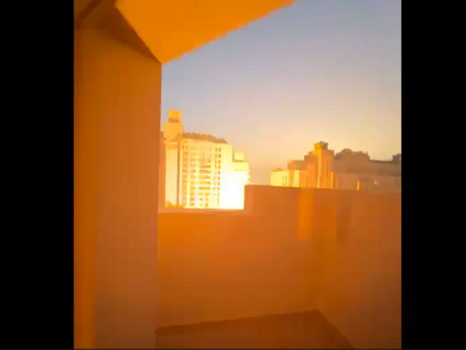 Zeci de copii români blocați în Dubai cu doar două profesoare