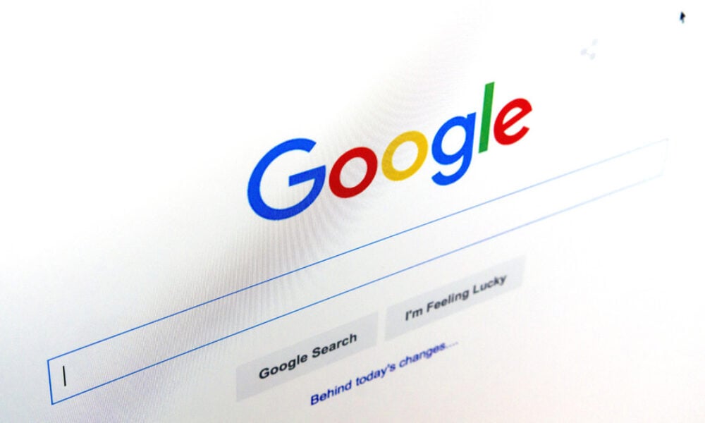 Google lansează o aplicaţie de finanţe