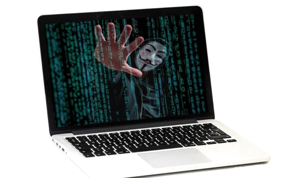 O nouă schemă de fraudă care vizează firmele. Cum acționează infractorii