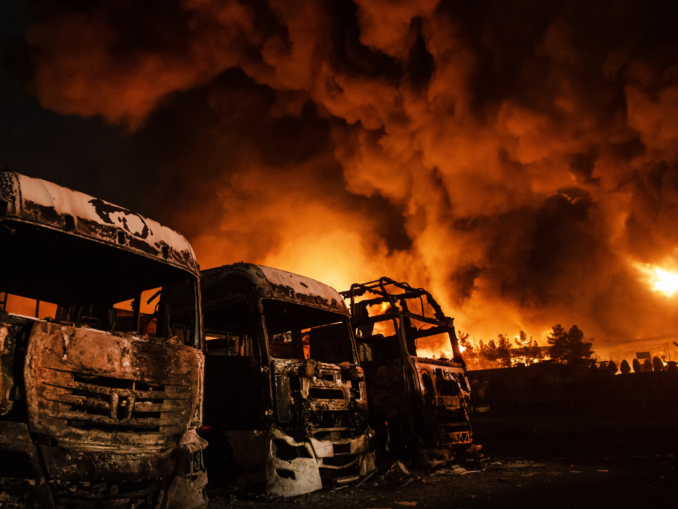 Nori de otravă peste Teheran. Sateliții au surprins dezastrul incendiilor