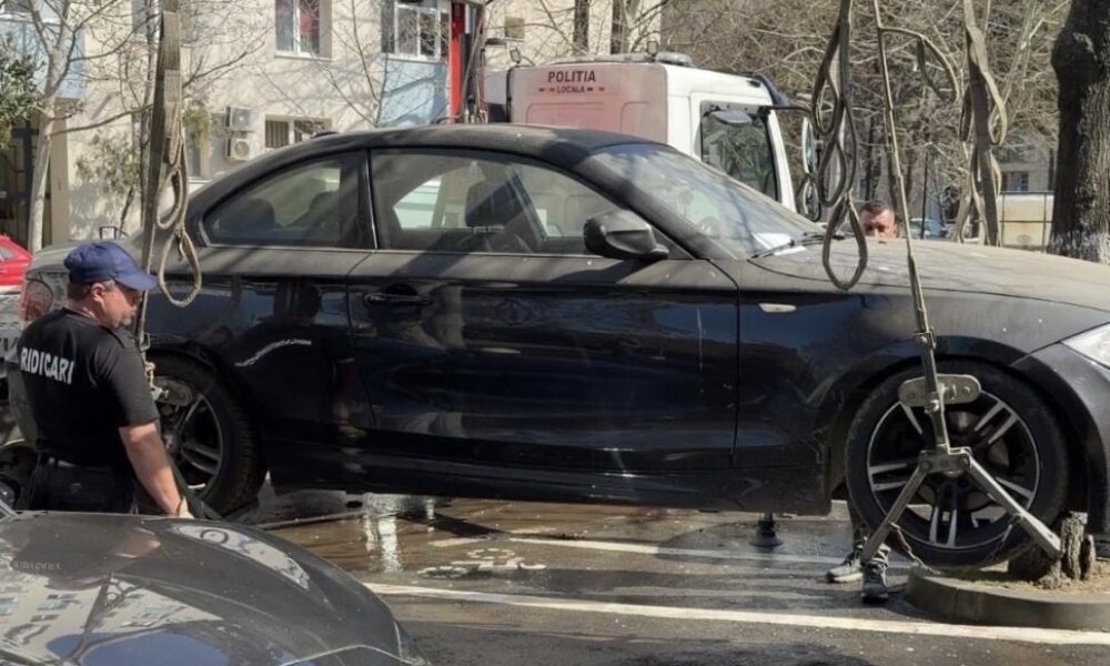 Se ridică mașinile de pe bulevardele Sectorului 4. De ce a decis primăria acest lucru