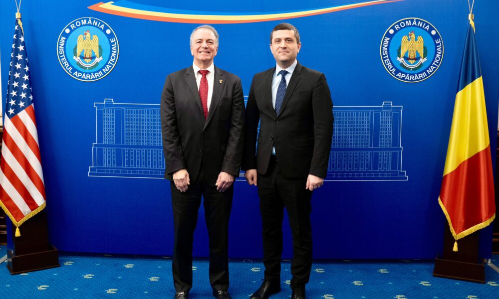 Mesajul ministrului Apărării după ce s-a văzut cu omul lui Trump în România