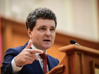 Cercetat de poliție după ce a cerut bani pe internet pentru asasinarea lui Nicușor Dan