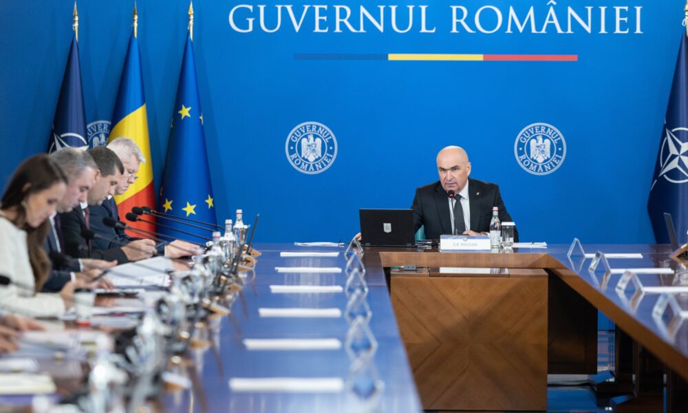 UPDATE Cu cât scade prețul motorinei și benzinei. Calcule la Guvern pentru reducerea accizei în praguri de 5% SURSE