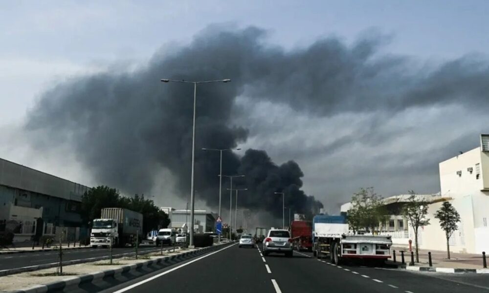 Atac iranian cu dronă lângă cea mai mare rafinărie din lume. Unitatea din Emiratele Arabe Unite, închisă