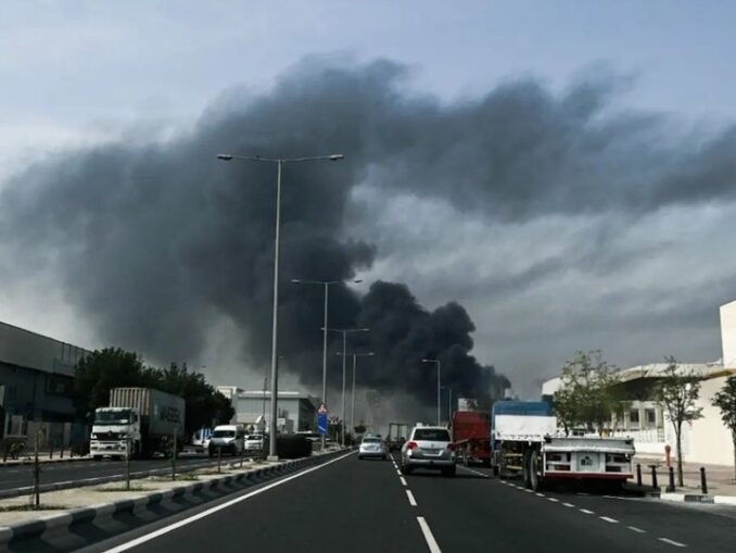 Atac iranian cu dronă lângă cea mai mare rafinărie din lume. Unitatea din Emiratele Arabe Unite, închisă