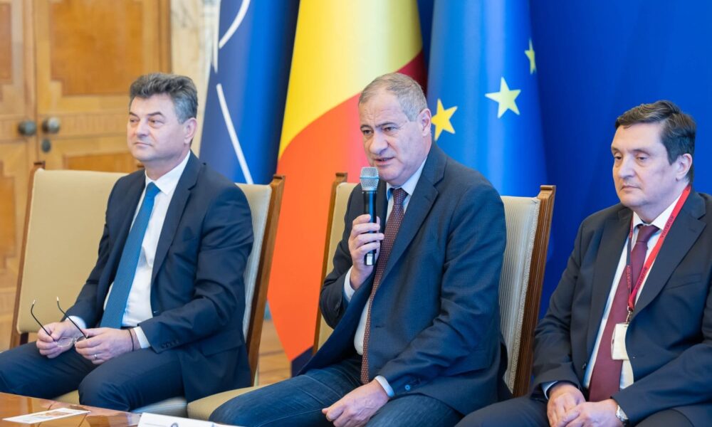 „Omul lui Neacșu”, dat afară din fruntea Transelectrica după ce a intrat cu telefonul la documentele secrete