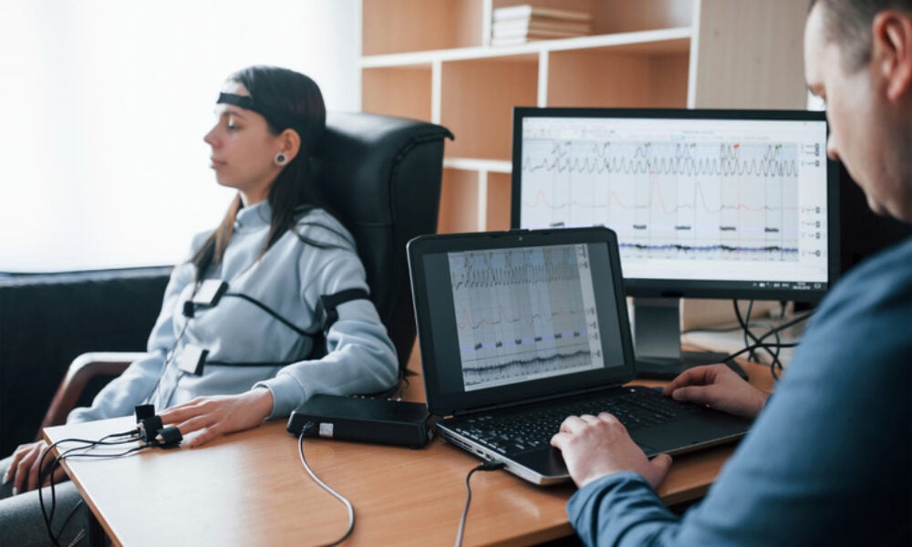 Verificarea integrității la angajare cu detectorul de minciuni