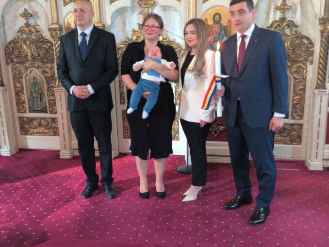 George Simion l-a nășit pe copilul controversatului fost polițist Valer Kovacs