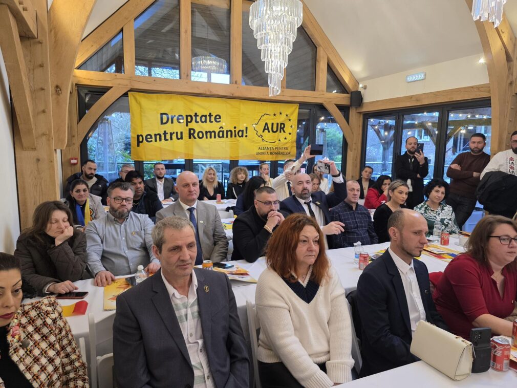 „Ziua porților deschise” la AUR. Partidul se laudă cu o mulțime de noi adeziuni – VIDEO