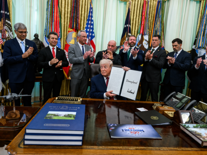 Zelenski mizează pe orgoliul lui Trump. „Donnyland”, noul nume pentru Donbas