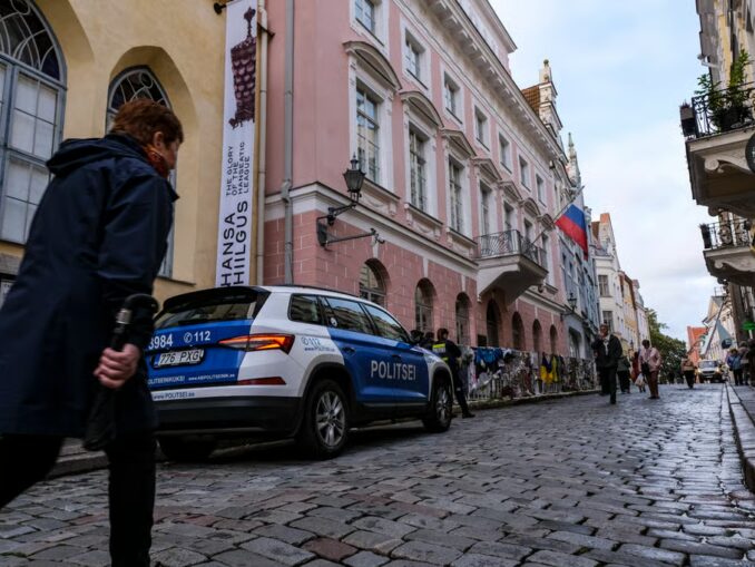 Spioni ruși, reținuți și anchetați într-o țară membră UE și NATO