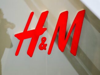 H&M închide 160 de magazine
