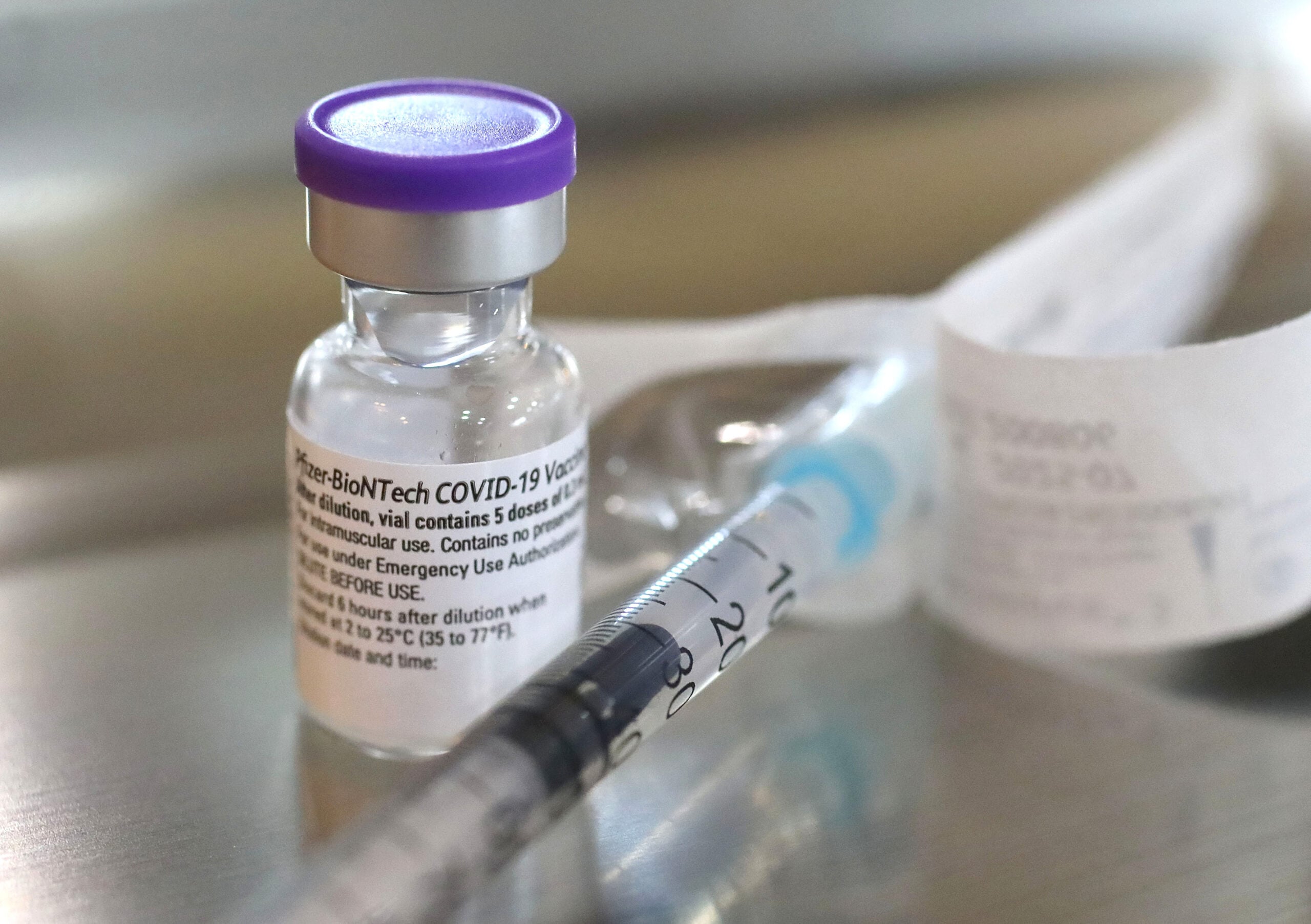 Și cu banii luați de Pfizer, și cu vaccinare la chiuvetă. Fenomenul care a bulversat România: Sănătate în pericol, corupție și dosare penale