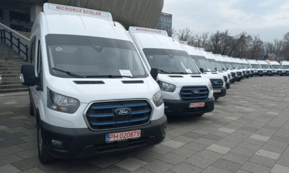 Marea găinărie a autobuzelor școlare