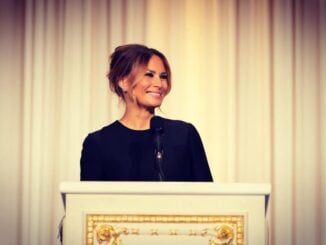 Armistițiu la Oleșki, orașul aflat sub blocada Rusiei, unde oamenii se hrănesc cu buruieni și iarbă fiartă. Casa Albă susține că Melania Trump a mediat acordul