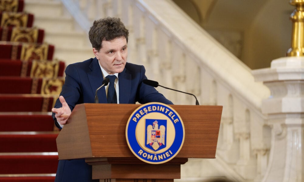 Președintele Nicușor Dan are o jucărie nouă și se laudă mereu cu ea