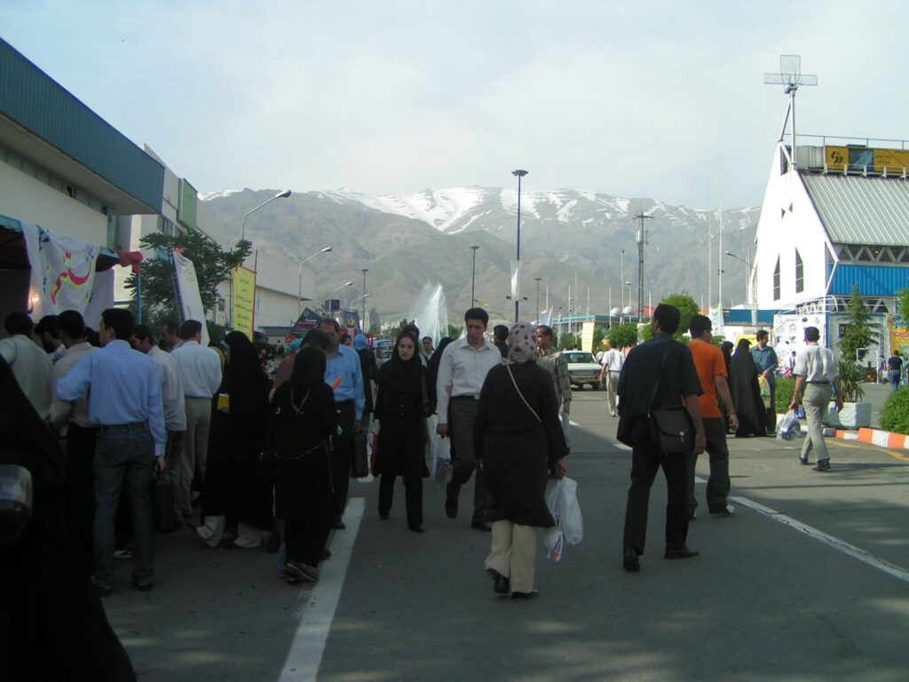 Târgul de carte din Teheran FOTO Carmen Gavrilă