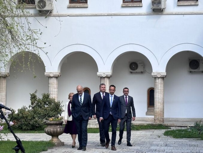 UPDATE Ce a rezultat după întâlnirea lui Kelemen Hunor cu Nicușor Dan – SURSE