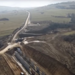 Autostrada Sibiu-Pitești, CNAIR, A1, Cornetu-Tigveni, infrastructură, tunelul Poiana