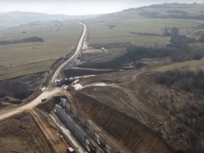 VIDEO Mobilizare record pe A1. Peste 1.000 de muncitori pe șantierul Cornetu-Tigveni