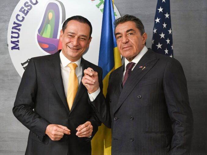 Băluță, trădat de AI în pozele cu trimisul lui Trump