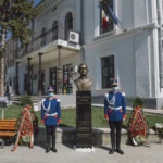 Octavian Goga, bust Octavian Goga, Iași, Copou, Primăria Iași, Consiliul Local Iași, Tribunalul Arad, proces Octavian Goga