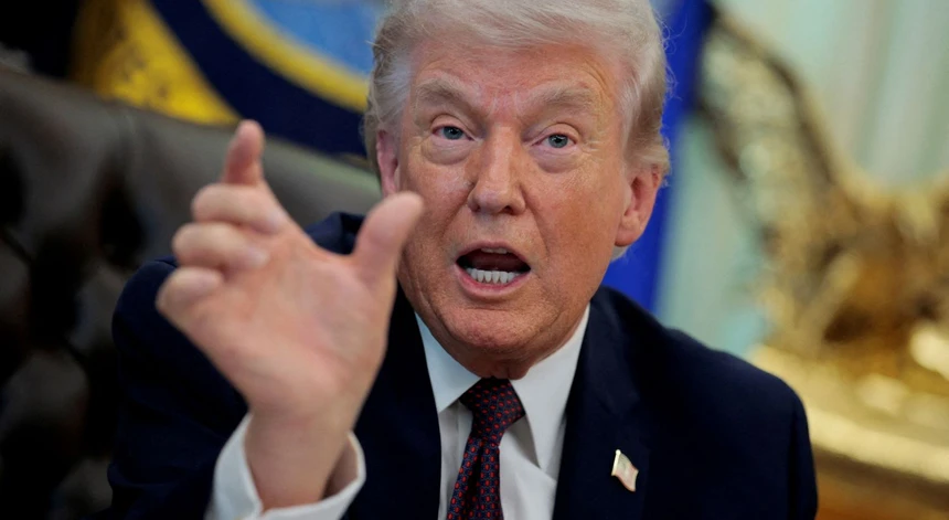 Trump și-a ieșit din minți și amenință Iranul cu iadul pe Pământ: Ticăloși nebuni, doar uitați-vă!