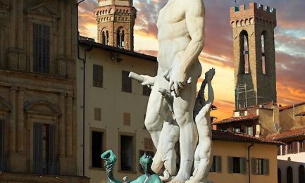 O turistă, acuzată că a avariat o fântână istorică din Florenţa după o provocare lansată de prieteni înainte de nuntă