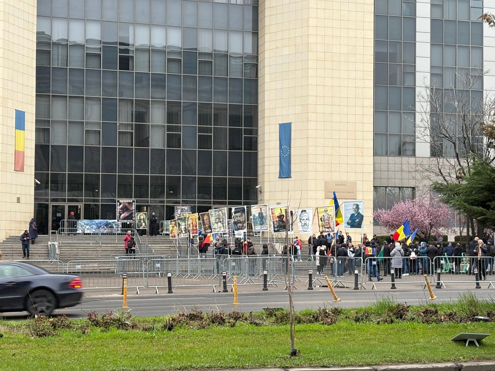 Călin Georgescu ajunge astăzi la Tribunalul București VIDEO