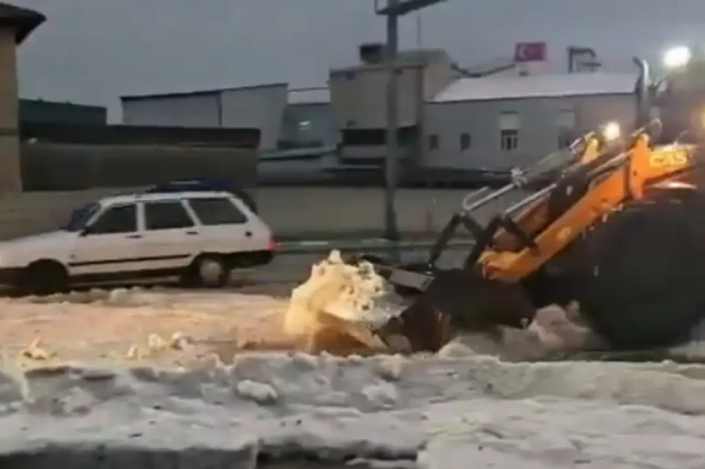 VIDEO Iarnă în plină primăvară în Turcia