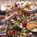 Remedii naturiste care ne ajută să reparăm greșelile alimentare făcute la masa de Paște