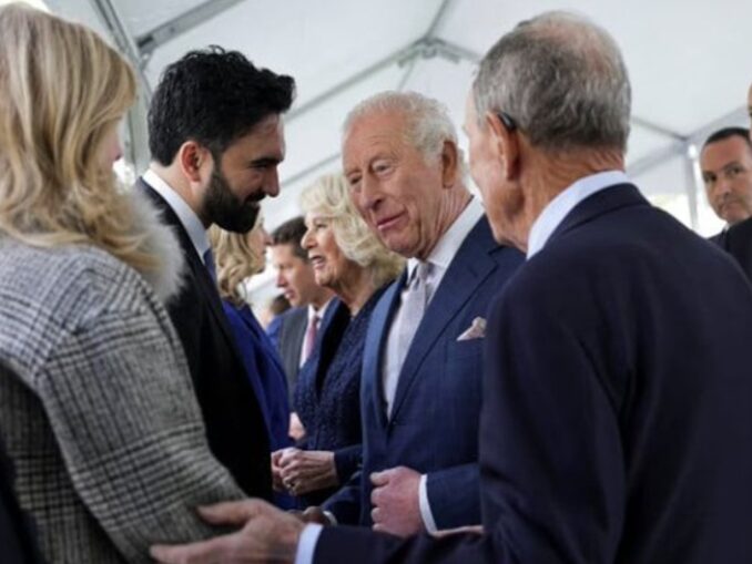 Conflict diplomatic: Primarul NY îi cere Regelui Charles diamantul Coroanei Koh-i-Noor
