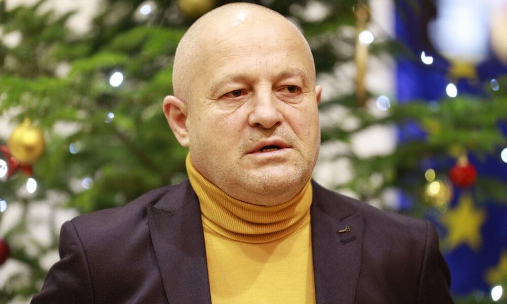 Un deputat social-democrat a trecut la PNL, după ce PSD i-a retras susținerea lui Bolojan